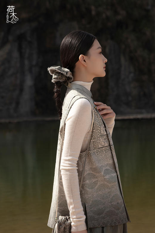 荷木HEMU丨忆良渚·短马甲 商品图1