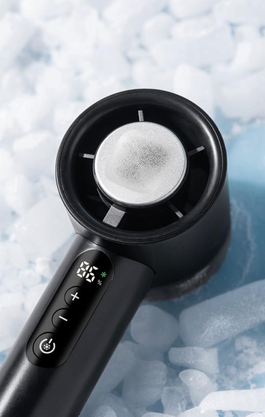 超给力💥颜值和凉爽一起拿捏，吹跑你的热烦恼🍃【积米手持高速冷敷小风扇】 ❤️开启夏日降温新体验，大风+冷敷，👏夏日双重降温更凉快 超导冰瓷 商品图4