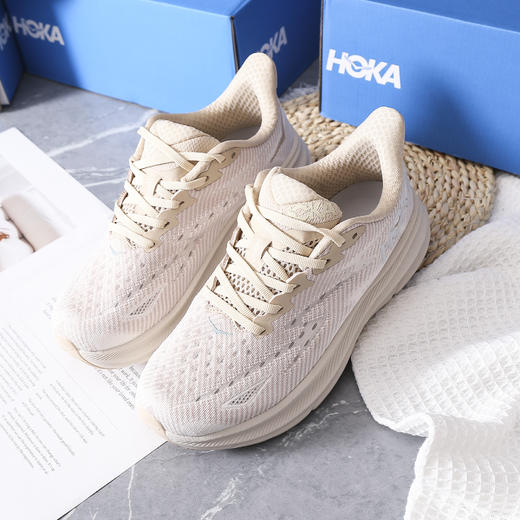 心选丨HOKA ONE ONE Clifton 9训练跑步鞋 商品图6