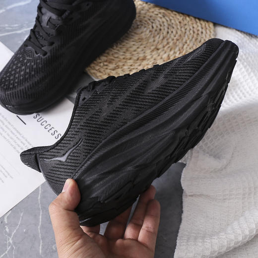 心选丨HOKA ONE ONE Clifton 9训练跑步鞋 商品图8
