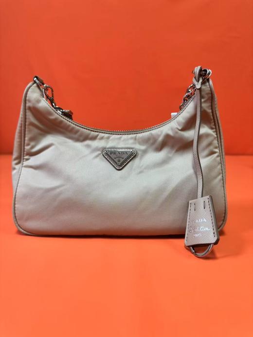 PRADA 普拉达 Re-Edition 2005 再生尼龙迷你手袋 女款 沙漠米色 商品图6