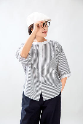 拼色圆领条纹短袖衬衫