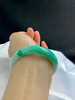620406，56.7圈口，飘绿正圈平安镯，白底飘一截绿，色阳，底子细腻 商品缩略图5