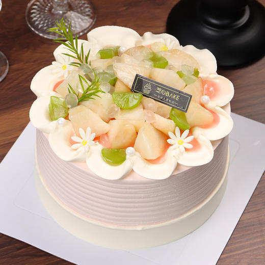 【白桃啵啵】花朵围边很精致，白桃甜心-水果夹心生日蛋糕 商品图0