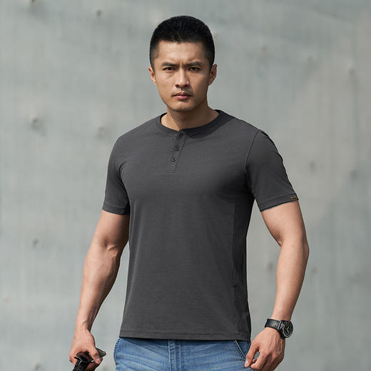 龙牙秘纤速干亨利领短袖T恤 商品图4