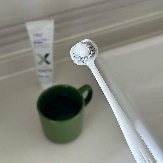 【湖州仓29.9元包邮】【三面牙刷】让刷牙更高效 软毛质地 温和舒适~湖州仓 商品图3