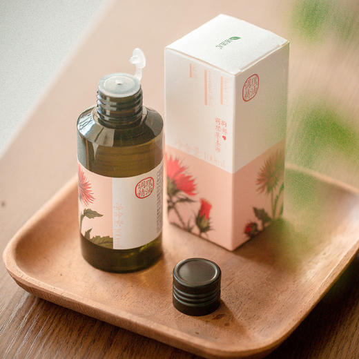 [买就送东陵玉刮痧板一块]胸部调理精油100ml | 气味芬芳。蕴含多种植物精华。呵护肌肤水润细腻按摩胸部复方精油 商品图0