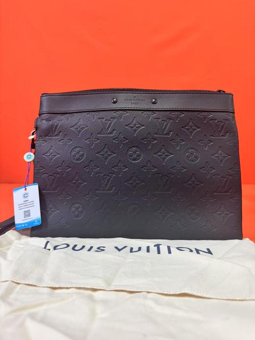 LOUIS VUITTON 品牌印花Logo拉链开合 皮革拼牛皮革饰边 手拿包 常规 男款 黑色 商品图3
