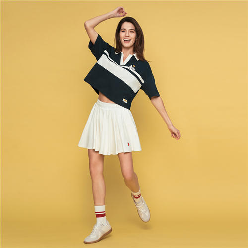 佐丹奴女装【史努比联名款】商场同款V领时尚T恤05315377 商品图2