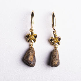 xy0419，沉香耳坠砂金镶嵌