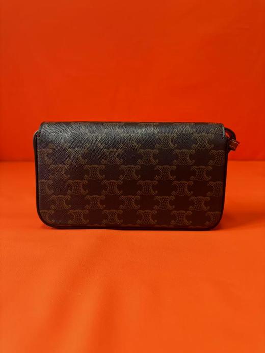 CELINE赛琳 Triomphe凯旋门 系列 经典满印老花金属质感锁扣可调节肩带 牛皮 腋下包斜挎单肩包 女款 黄褐色 商品图2