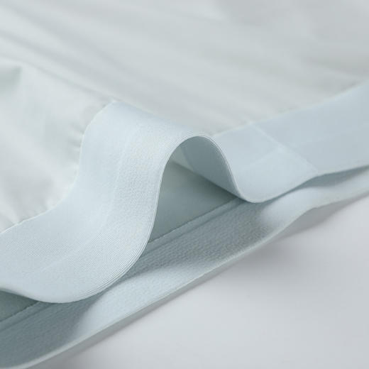 【超值三条装❗冰丝无痕生蚝内裤】天然植物纤维更柔软，全身透气孔不闷热，薄感如冰自带凉感，生蚝底档滋养呵护，真按摩颗粒男性物理养护10A抗jun生蚝健康平角裤QQ 商品图3