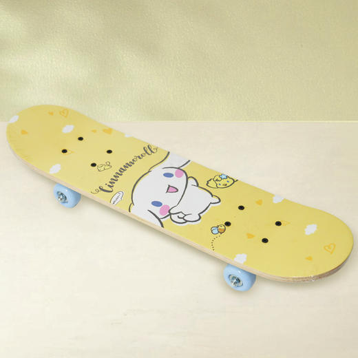 【高回弹PU轮，抗磨抓地力更强】三丽鸥正版四轮滑板车 高弹滑轮卡通双翘板 6-12岁儿童滑板车初学者-QQ 商品图6