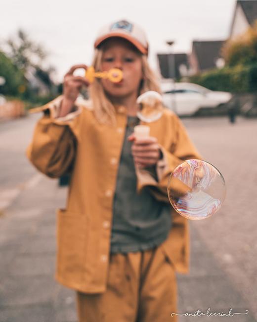 儿童玩耍多彩泡泡液45ml & 500ml 非常的易吹耐吹、泡泡不易破且持久、颜色五彩绚丽，非常适合吹大泡泡或连环泡泡； 德国进口有机泡泡液 商品图2