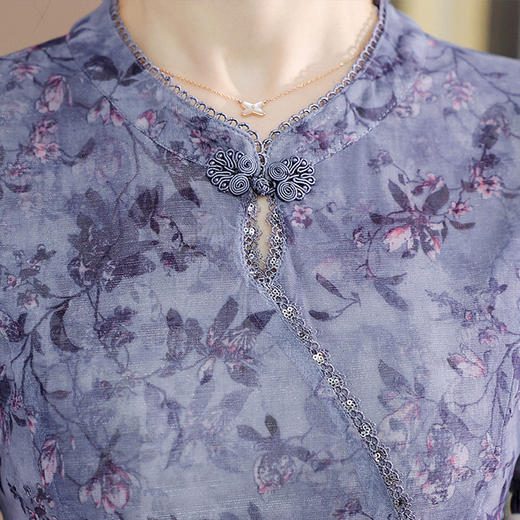 QYM CS25A140-1-Y旗袍裙改良连衣裙时尚中长款印花裙 商品图3