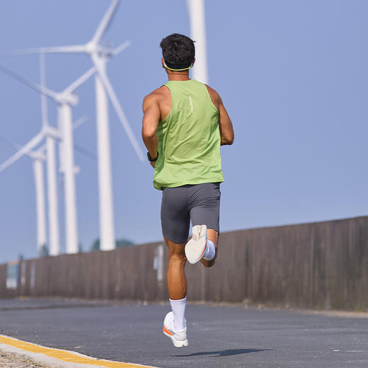 多威跑步背心男夏季新款专业运动背心透气无袖T恤2152001 商品图4