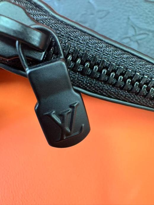 LOUIS VUITTON 品牌印花Logo拉链开合 皮革拼牛皮革饰边 手拿包 常规 男款 黑色 商品图4