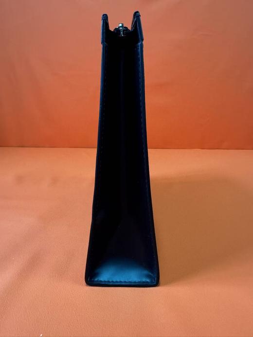 LOUIS VUITTON Pochette Voyage 经典老花满印拉链开合 涂层帆布 手拿包洗漱包中号男款 深灰色 商品图4