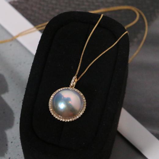 【甄珠贝】海水马贝吊坠，银蓝炫彩光， 13-14mm，18K金钻石 商品图0