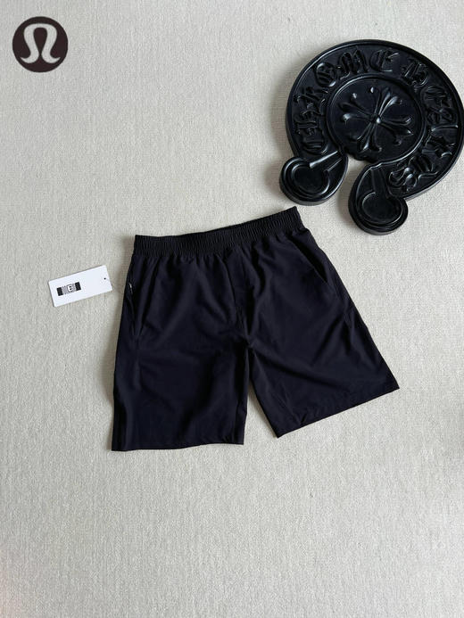 点此购买 lululemon露露Pace Breaker夏季男士运动短裤 LL 323502 商品图7