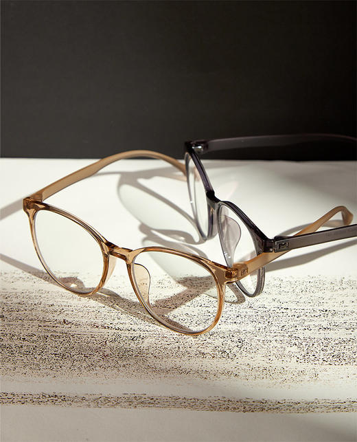 【森哥优选】乐柒 成人防蓝光眼镜超轻透色素颜框椭圆大框百搭时尚韩版Mia ‘不可配度数’ LeSeven 商品图1