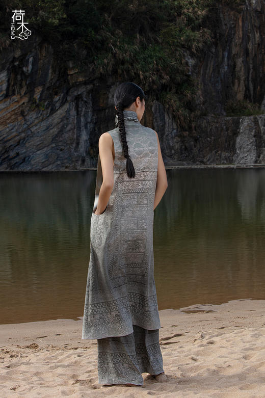 荷木HEMU丨忆良渚·长马甲 商品图1