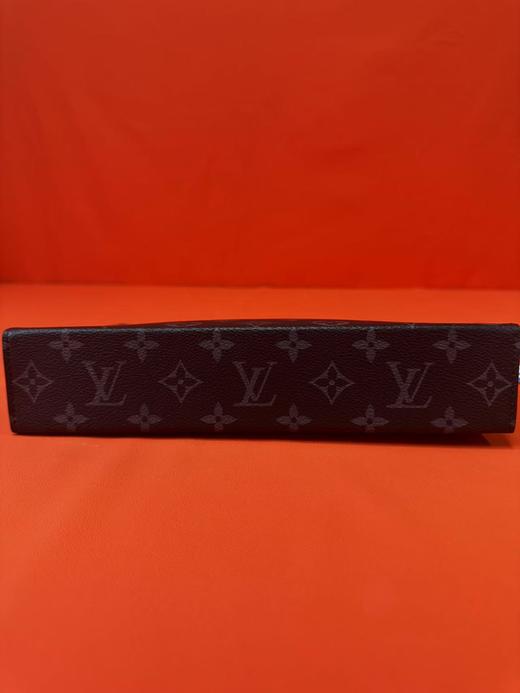 LOUIS VUITTON Pochette Voyage 经典老花满印拉链开合 涂层帆布 手拿包洗漱包中号男款 深灰色 商品图5