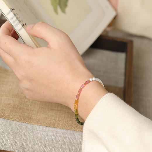 沁语系列碧玺珍珠手链 商品图4