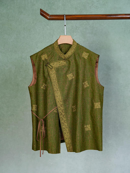 L251193马甲 商品图2