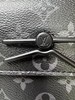 LOUIS VUITTON Steamer 经典老花印花锁扣元素可调节肩带 涂层帆布拼牛皮革饰边 盒子包单肩斜挎包 迷你 男款 黑色 商品缩略图6