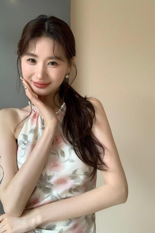 SIA SAYLOR 法式浪漫印花褶皱连衣裙 20890 商品图2