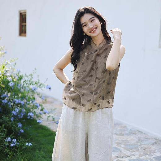 绽放379朵/多巴胺系列真丝欧根纱炒色小树叶刺绣新中式无袖马甲女 商品图0