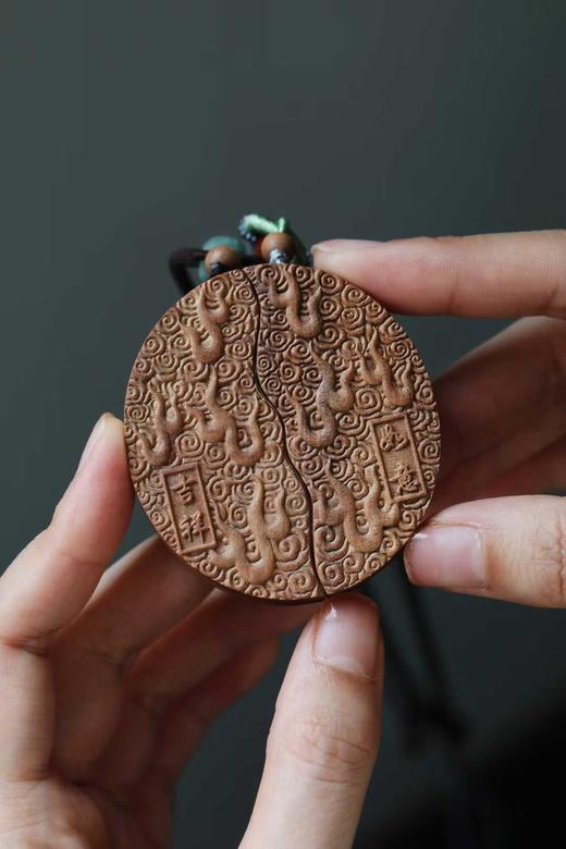 老山檀香【龙凤佩】吊坠 商品图3