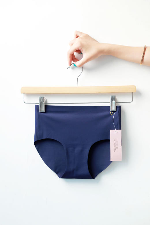 粉粉的原盒，一盒三条入。侧边金标内档全棉无痕内衣内裤C070358 商品图8