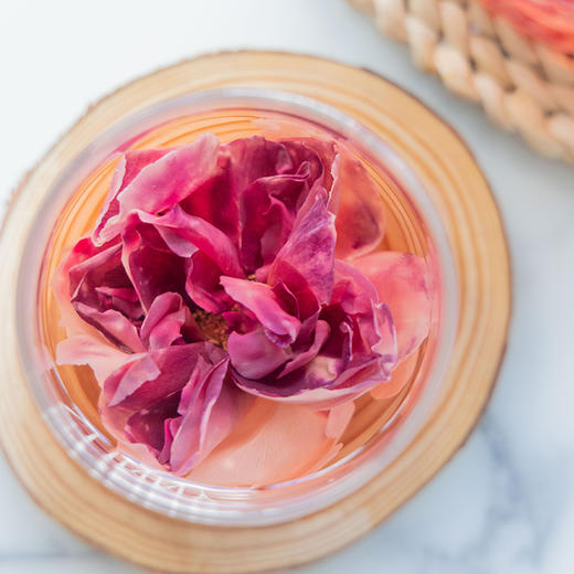 【逐南味】大理头水墨红玫瑰花 1朵1杯 喂饱干渴肌肤 商品图1