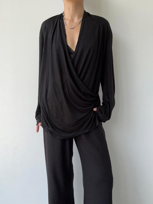 THEHOYAN｜TH2508  08 RICO T-shirt  RICO露背针织衫 可前后两穿  [  黑 ] 商品图3