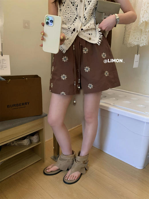 【GZ】无忧购韩系复古设计感刺绣松弛感休闲短裤8711（截单后7天左右发货） 商品图4