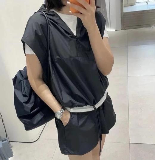 特价不退不换   AB套装   连帽休闲马甲/尼龙短裤 商品图0