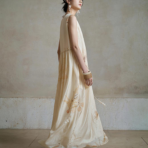 【林栖设计小店】【植物染】真丝草木染拓印无袖连衣裙捏褶2025秋季新款桑蚕丝长裙女1953061 商品图3