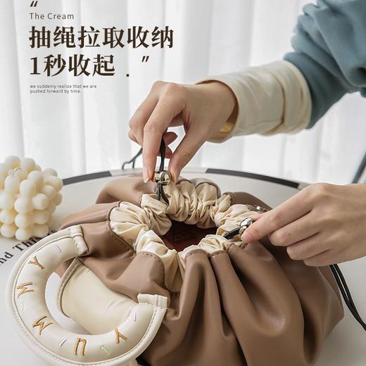 新款懒人抽绳化妆包女便携防水PU旅行洗漱包手提收纳袋盒箱高级 商品图1