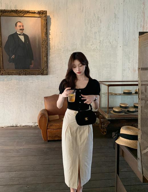 XS码 金蘑菇菇 雀跃 爱心小针织 /轻甜法式方领微宽松小短款针织上衣 商品图2