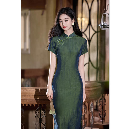GX2025夏新中式红绿色短袖单层立领时尚中国风改良复古修身宴会旗袍 商品图3