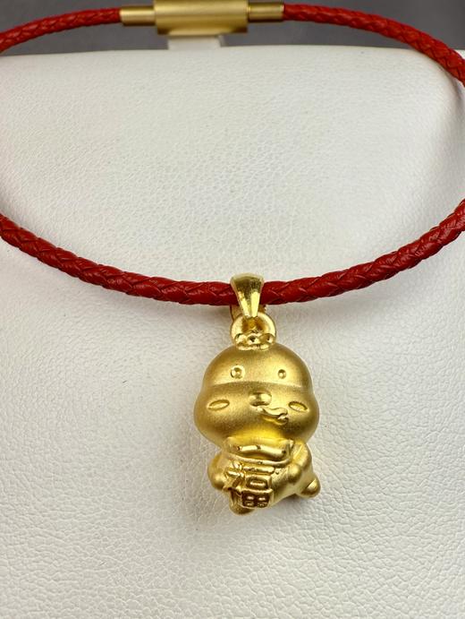 【灵蛇献瑞】秒杀链接：本命年生肖，巳巳如意蛇生肖 足金999生肖吊坠，3D硬金工艺，周五会员六折秒杀。支持门店自取/包邮到家。图为展示，编绳随机发货/支持到店编绳 商品图2