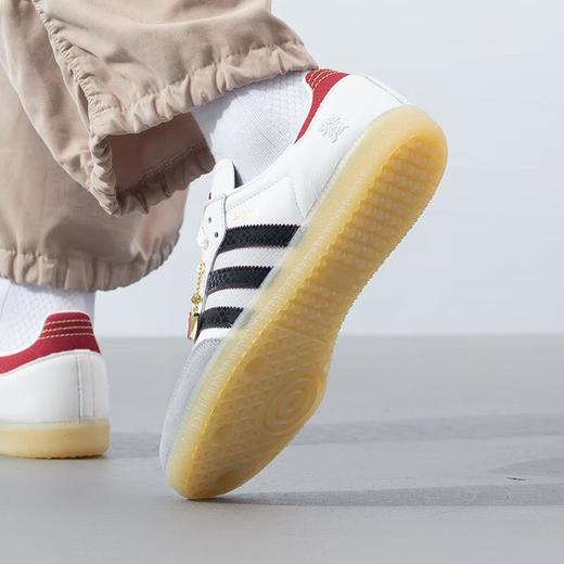 adidas阿迪达斯 男女同款休闲鞋 JQ5976 商品图4