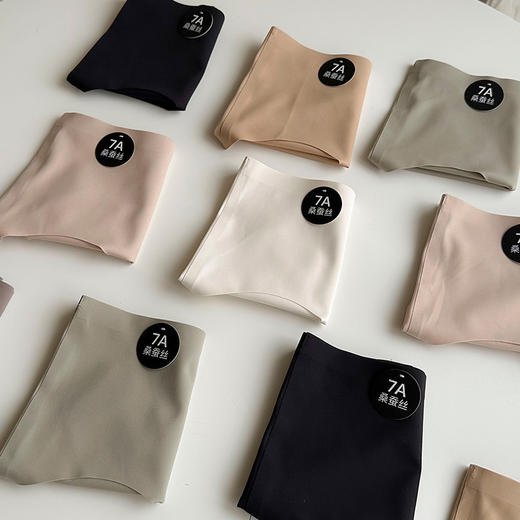 无痕桑蚕丝 【轻奢法式风✨】7A级桑蚕丝冰丝内裤，无痕贴合不闷热💨，速干舒适少女感满满💕！ 商品图1