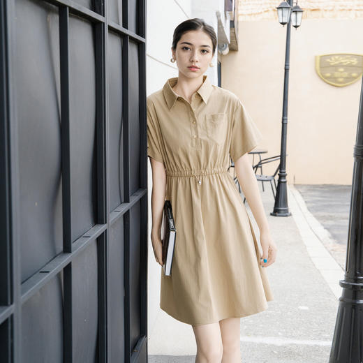 谜底连衣裙短袖2025夏季新款休闲百搭腰部抽绳翻领短裙257ML7824 商品图1