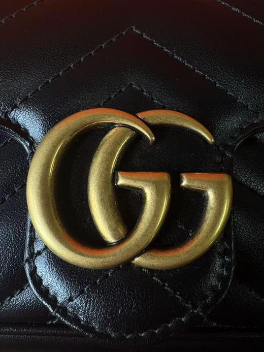 GUCCI古驰 GG Marmont 金色 复古双G徽标配钥匙圈 V型纺缝 皮革牛皮 单肩包斜挎包 超迷你 女款 黑色 商品图6