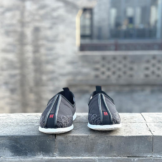 大内联升×武当•内家拳养生功夫系列 威烈典藏版洒鞋WD8552 商品图3