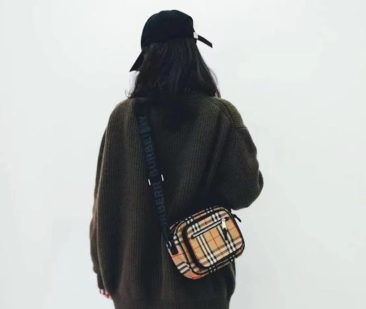 D070421男女都可以背肩带可以调节格纹单肩斜挎包 商品图0