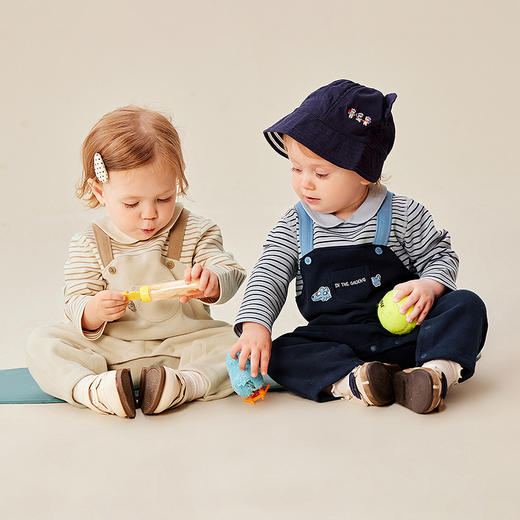 迷你巴拉婴幼儿连体衣条纹背带假两件可外穿宝宝衣服秋季新款 商品图2
